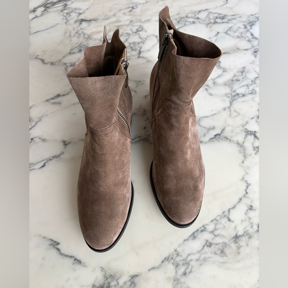 Paul Green suede ankle boots sz 7.5 western tan